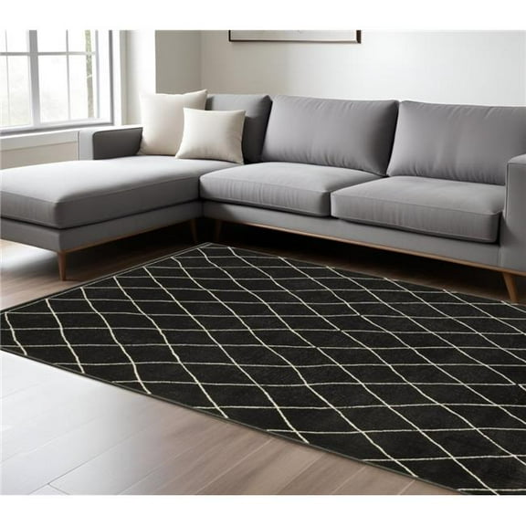 HomeRoots 575615 7 x 10 ft. Trellis Rectangle Area Rug, Charcoal & Ivory