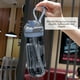 thumbnail image 5 of Botella deportiva de gran capacidad de 22 oz con pajita | Tapa hermética | Plástico apto para uso alimentario | Marcas graduadas para gimnasio, exteriores y oficina | Incluye 1 botella, 5 of 8