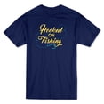 thumbnail image 1 of T-shirt Bleu Marine pour Homme avec Citation Graphique de Pêche Accrochée, 1 of 1