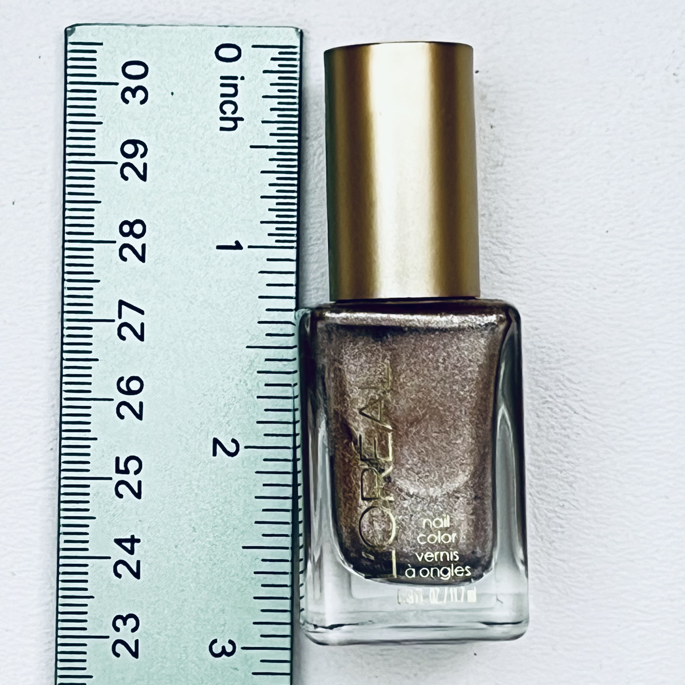 L'Oreal Paris Colour Riche Nail Polish 231 Fealing Kilty