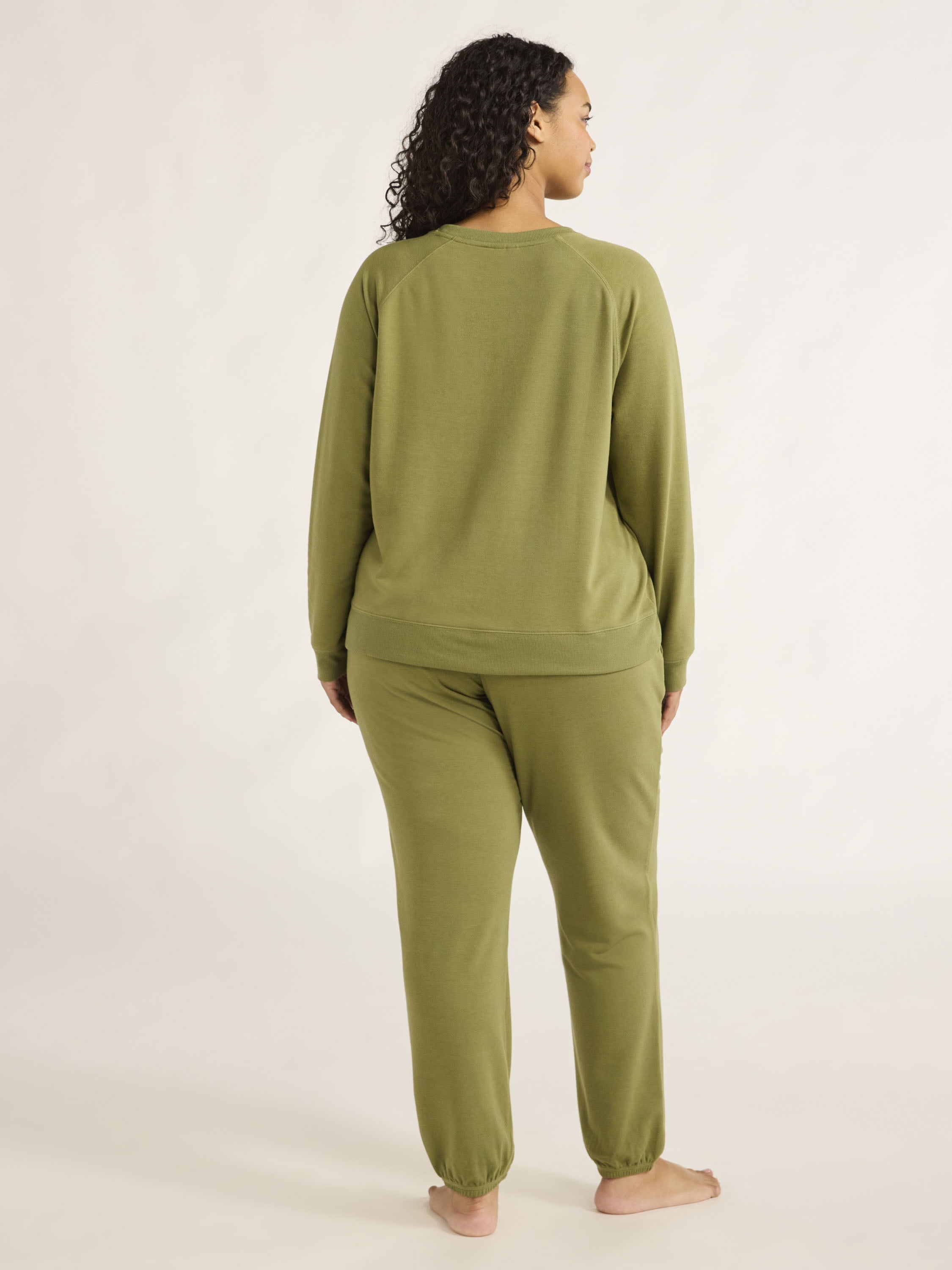 Joyspun Women's and Women’s Plus French Terry Sweatshirt and Joggers Set, 2-Piece, Sizes XS to 3X