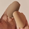 thumbnail image 4 of Set de maquillaje THE TOOL LAB All Day Fitting Duo con brocha y esponja, 4 of 6