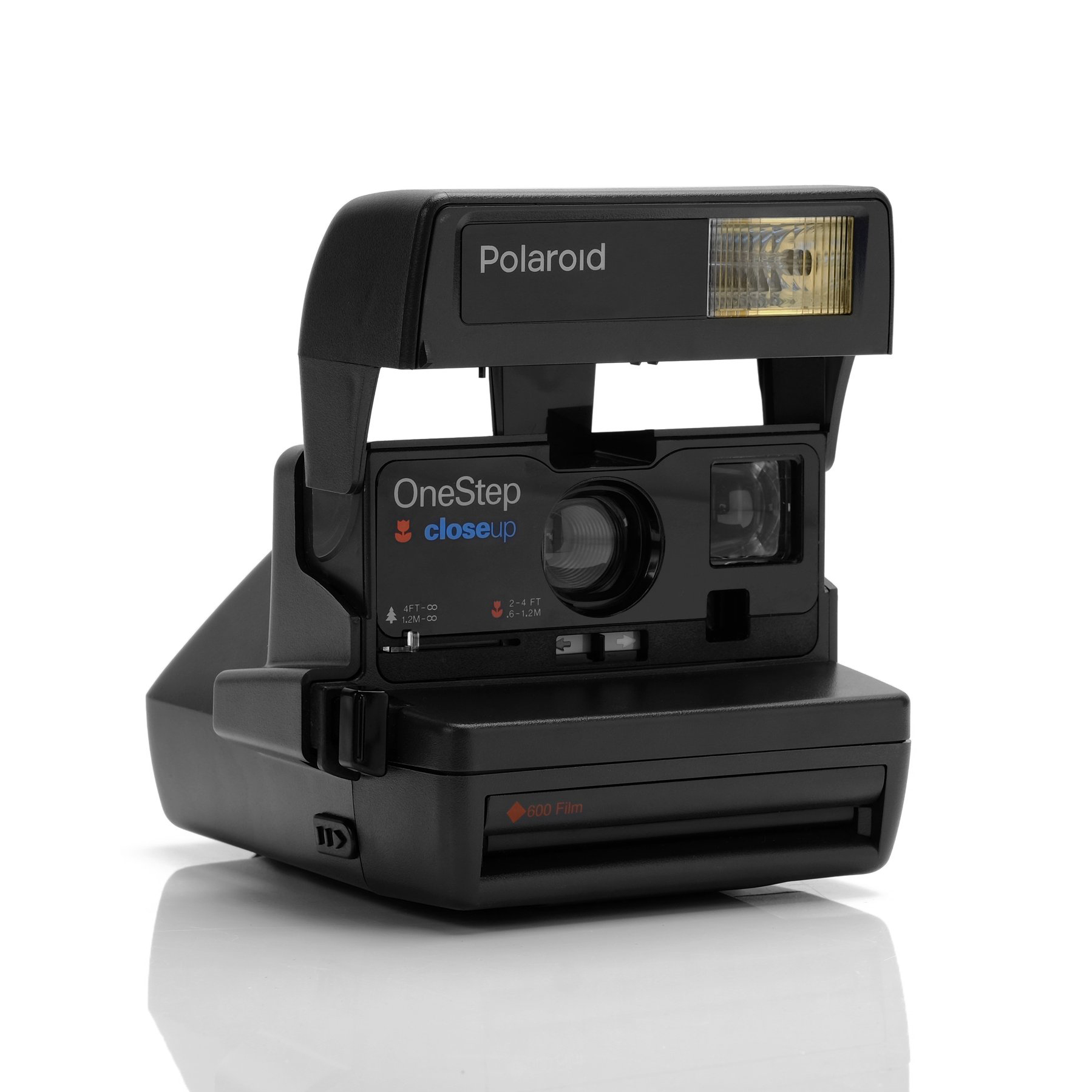 Polaroid 600 Close Up Instant Camera with B&W 600 Film & Accessory Bundle - image 2 of 19