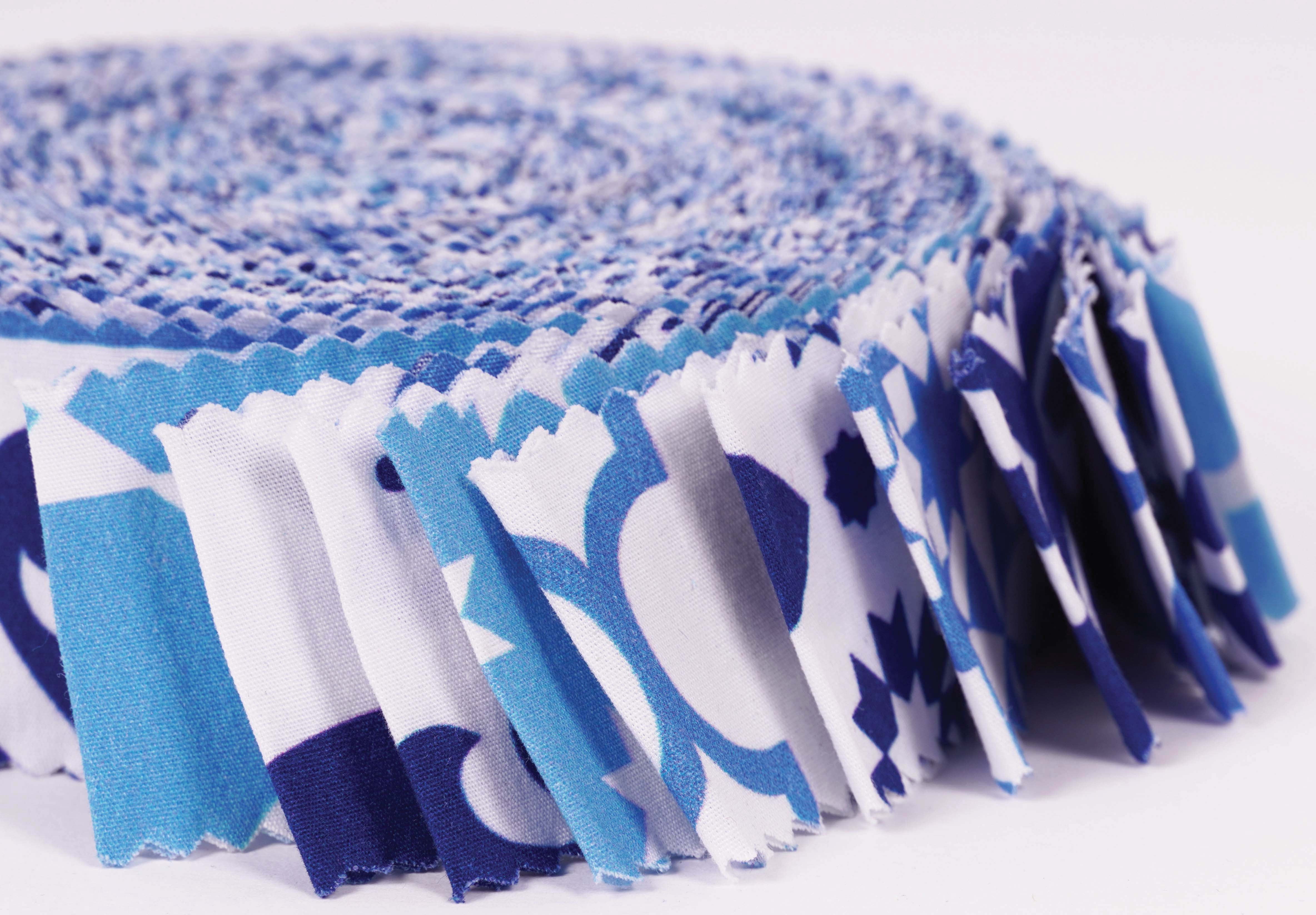 Soimoi 40Pcs Mosaic Print Precut Fabrics Strips Roll Up 1.5x42inches Cotton Jelly Rolls For Quilting - Medium Blue