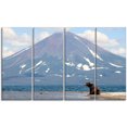 thumbnail image 2 of Grand Ours devant un Volcan - Art Mural sur Toile Paysage, 2 of 3