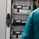 thumbnail image 5 of EeaseMX Cerradura de leva con manija tipo T para gabinetes de alta y baja tensión, cajas de distribución, aparamenta, gabinete de control con placa de bloqueo aleatoria (negra), 5 of 8