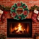 thumbnail image 5 of Corona de plástico, decoración navideña, corona artificial de invierno, corona navideña, corona colgante artificial, ideal para puertas, chimeneas, barandillas de escaleras, decoración de fiestas navi, 5 of 6