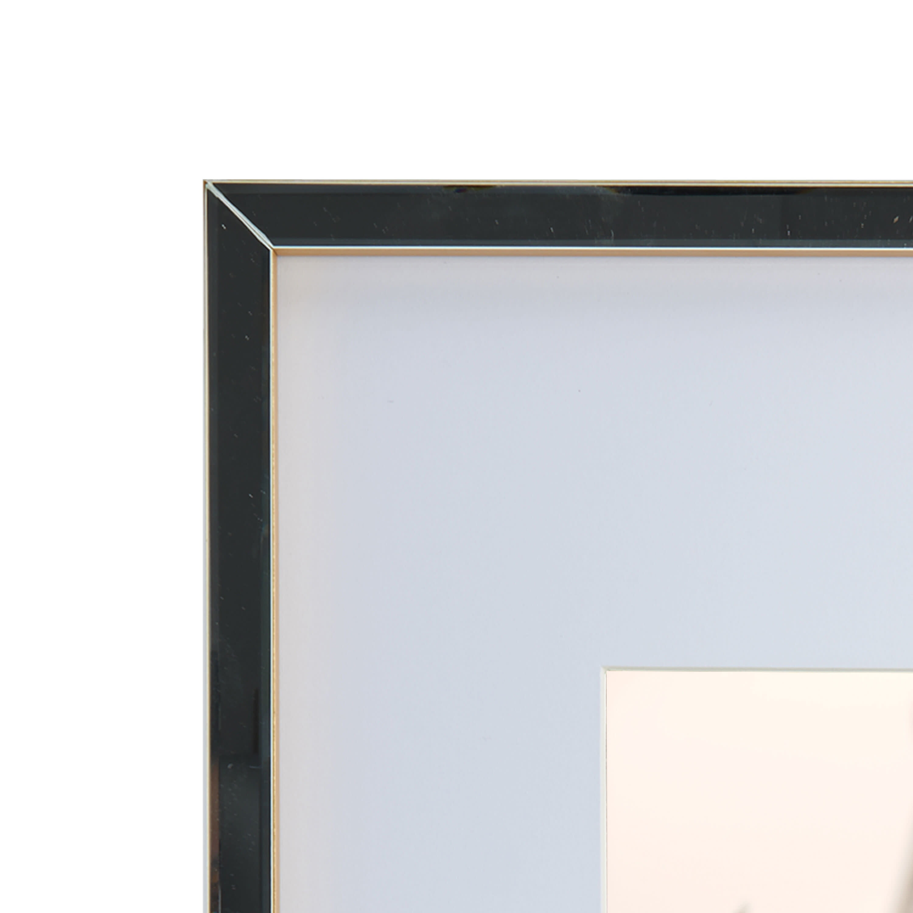 Gold Mirror 16 x 20 Gallery Frame, Matted to 8 x 10 – Mikasa