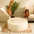 thumbnail image 2 of Pelotas Realhaha para bebés y niños, 100 unidades, color beige y blanco, 2 of 9