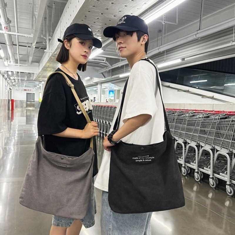 Fashionable Canvas Messenger Bag for School Travel and Daily Use Large Compartment Students Crossbody Handbag Book Bag