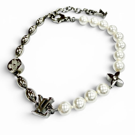 Pre-Owned LOUIS VUITTON M1556A Pearl Fusion LV Logo Chain Bracelet, Silver/White, Men's/Women's...