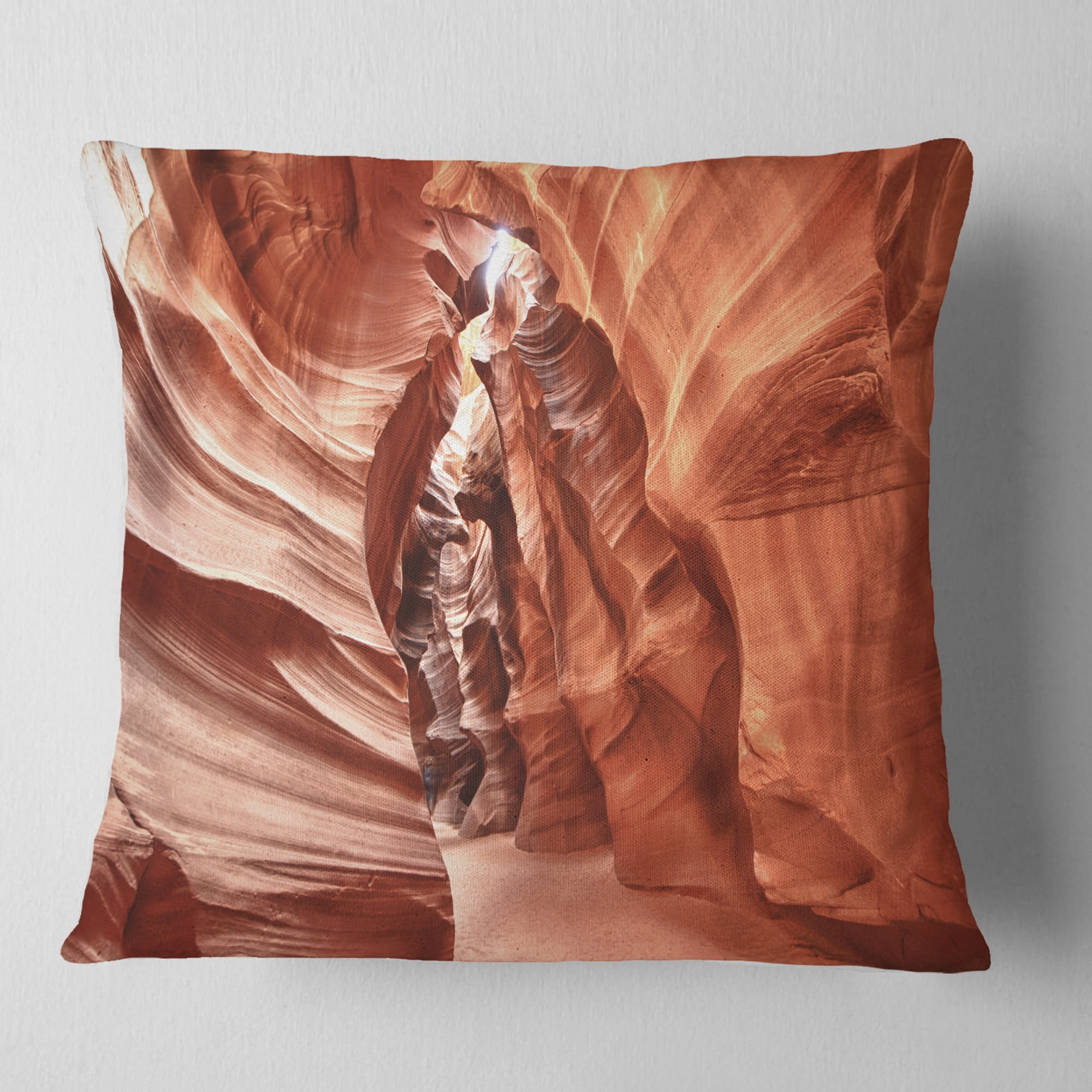 Designart Antelope Canyon High Structures - Landscape Photography Throw Pillow - 16x16