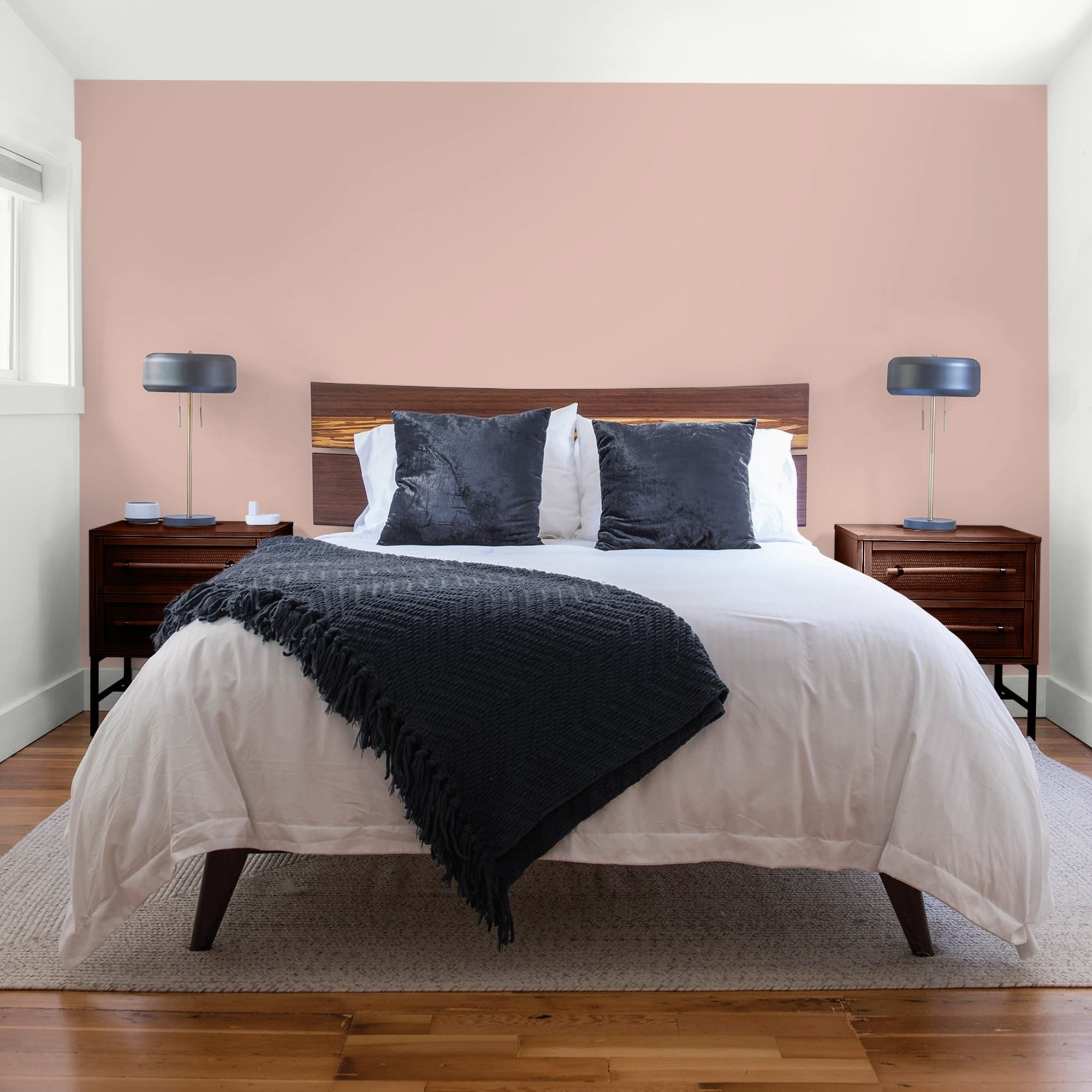 Glidden Spred Velveteen Crush / Pink, Flat Interior Paint with Primer, 1 Gallon