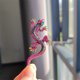 thumbnail image 2 of Bonitos broches de animales Broche de cristal brillante chapado en oro rosa y platino Broche de ojo de gato rosa Alfileres Rosa roja, 3,3*6,2 CM, 2 of 5