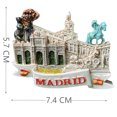thumbnail image 2 of Imán para nevera Madrid Cityscape 3D, resina, recuerdo de España, 2 of 3