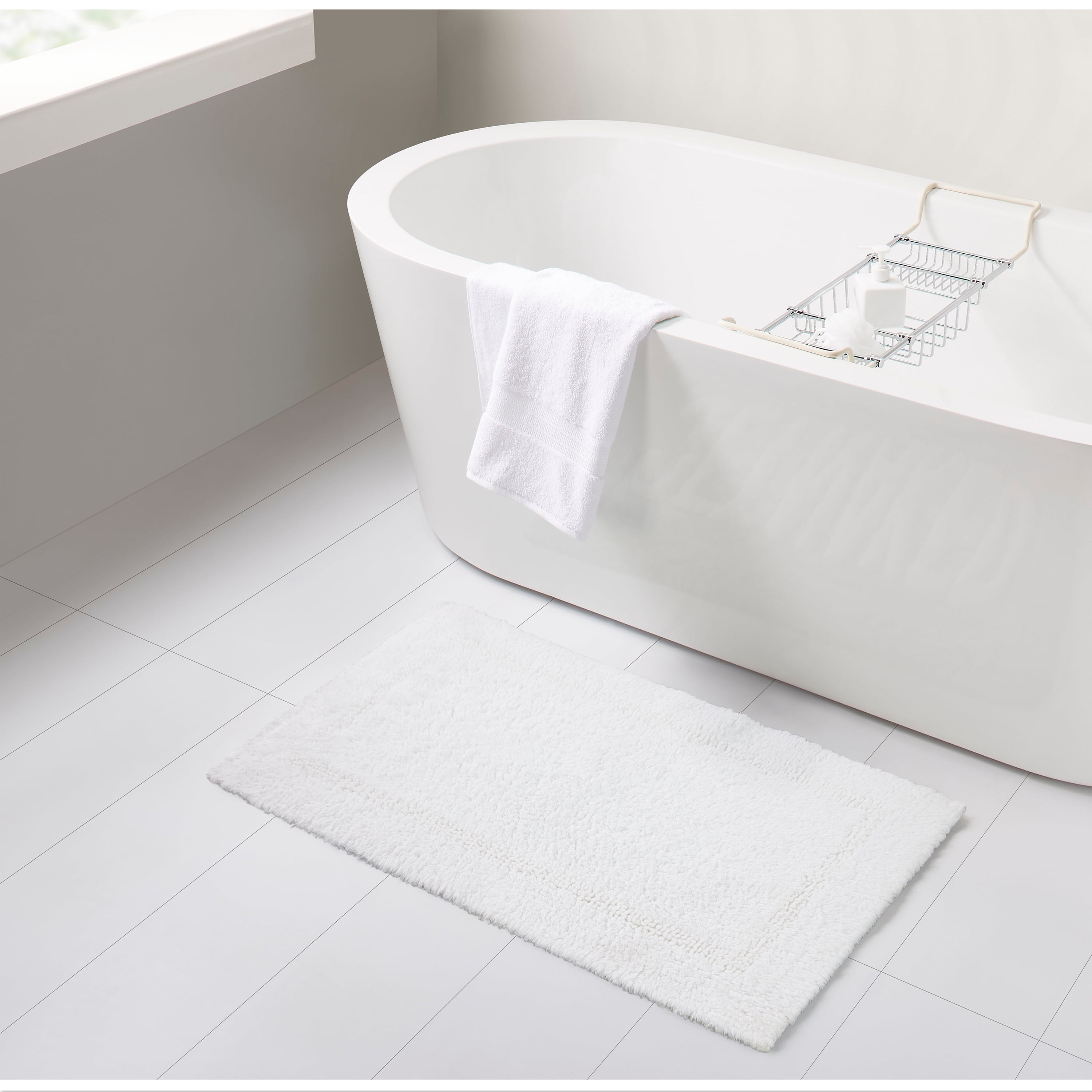 30x20 Petal Bath Mat White - Moda at Home