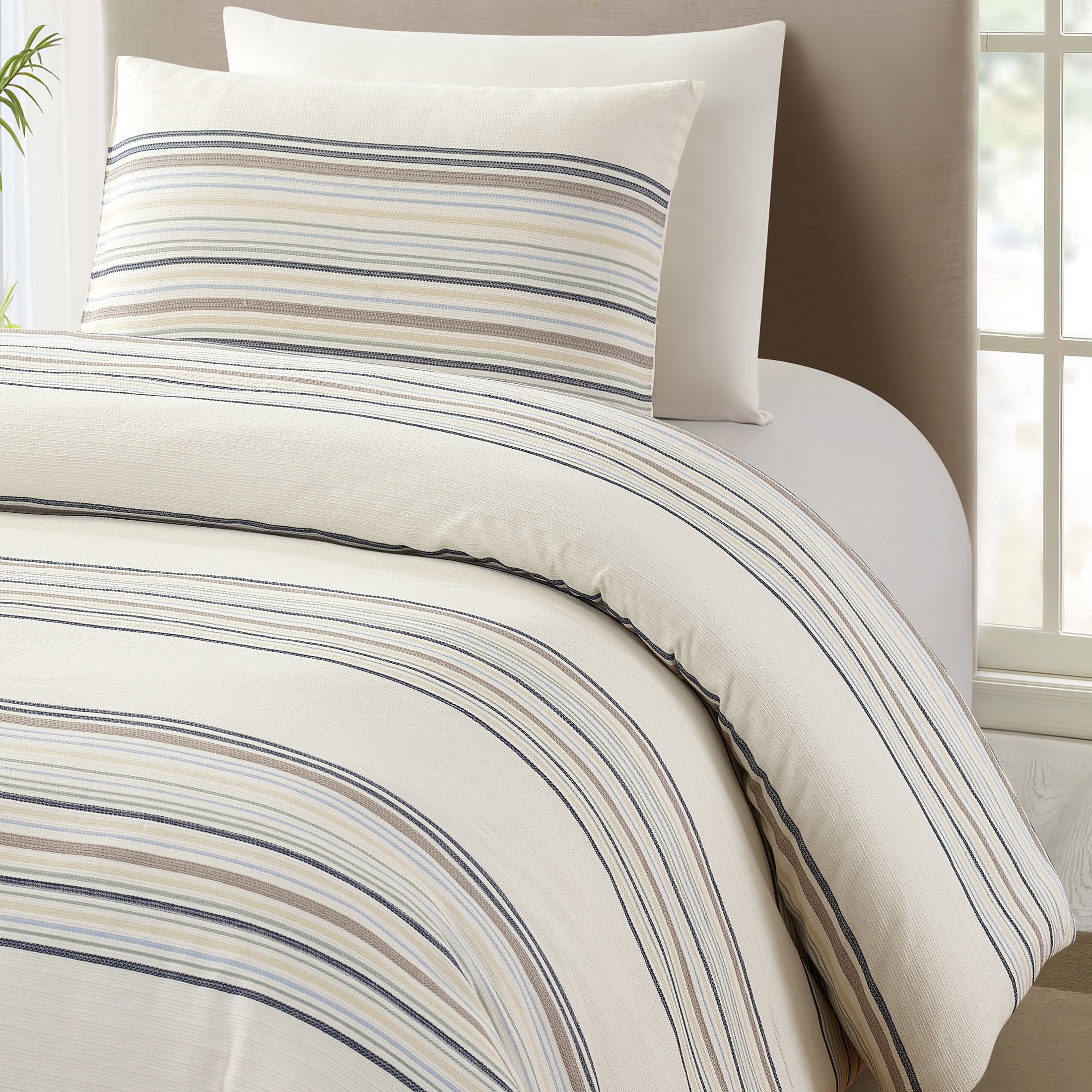 Better Homes & Gardens 2-Piece Blue Yarn Dye Stripe Comforter Set, Blue, Twin/Twin XL, All Ages