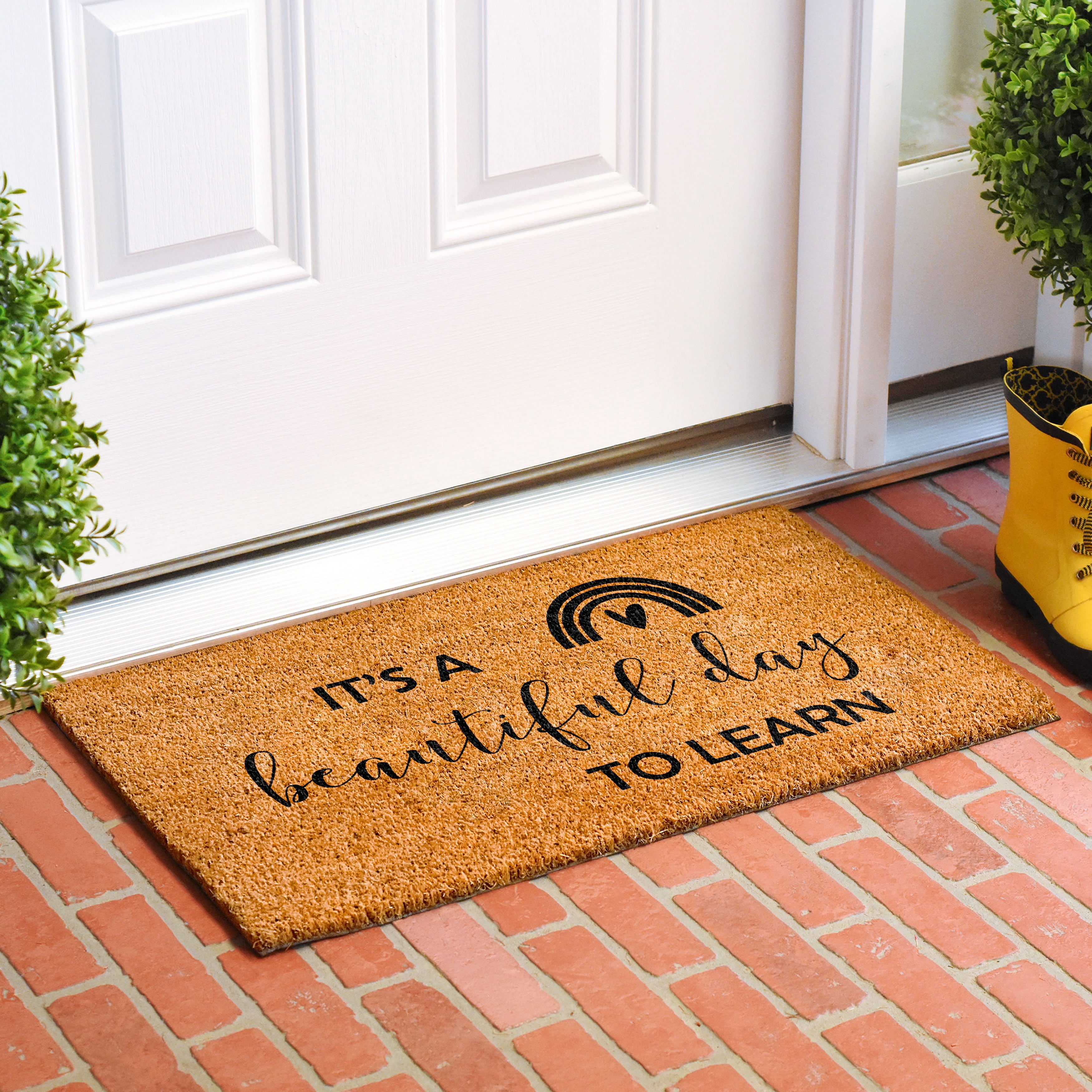 Calloway Mills 111932436 It's a Beautiful day to Learn Doormat 24" x 36"