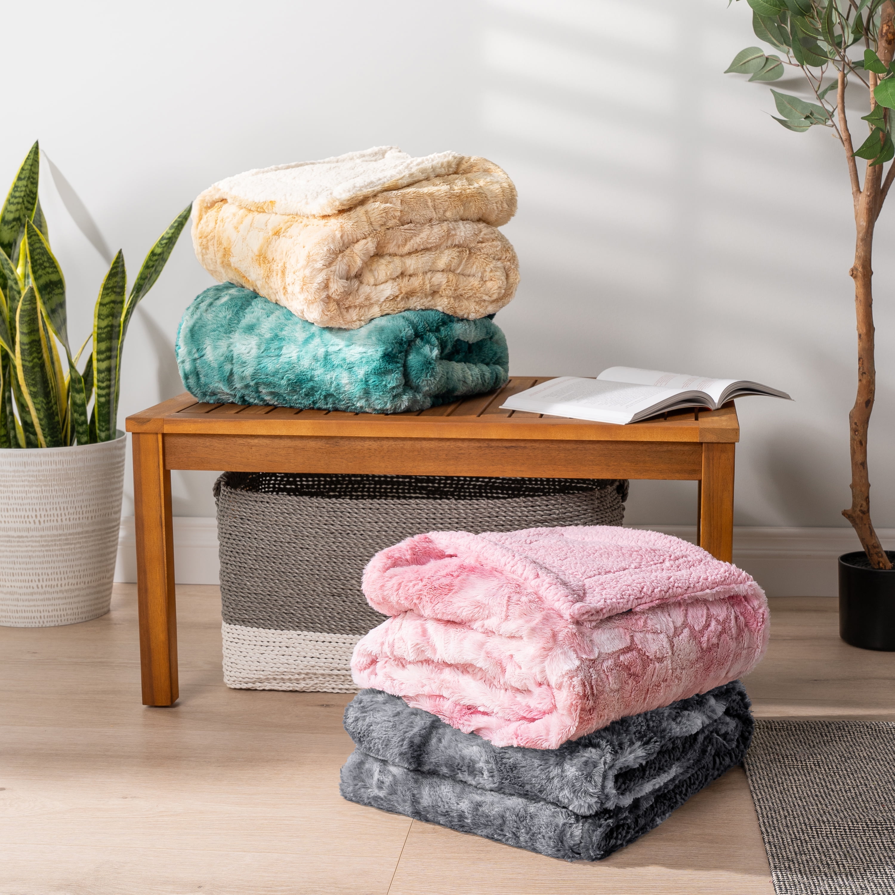 PAVILIA Faux Fur Throw Blanket Tie-Dye Grey, Soft Fuzzy Warm Sherpa Blankets & Throws for Bed, Fluffy Plush Thick Fleece Throw Blanket for Couch Sofa, Reversible Furry Shaggy Blanket, Grey 50x60