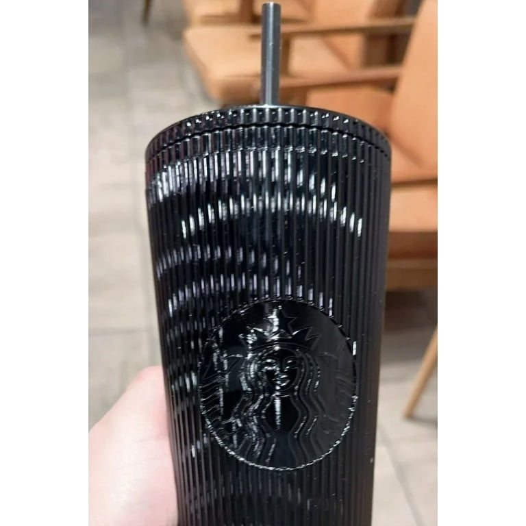 Starbucks Limited Winter Edition 2024 24oz Pleated Metallic Black Venti  Cold Cup Tumbler