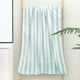 thumbnail image 4 of Toalla de terciopelo 1 pieza a rayas Poliéster grueso absorbente – Secado rápido, sin mudas, suave y mullido 70x140cm Baño de lujo grande, gimnasio, toalla de playa – morado, azul, verde, gris, 4 of 6