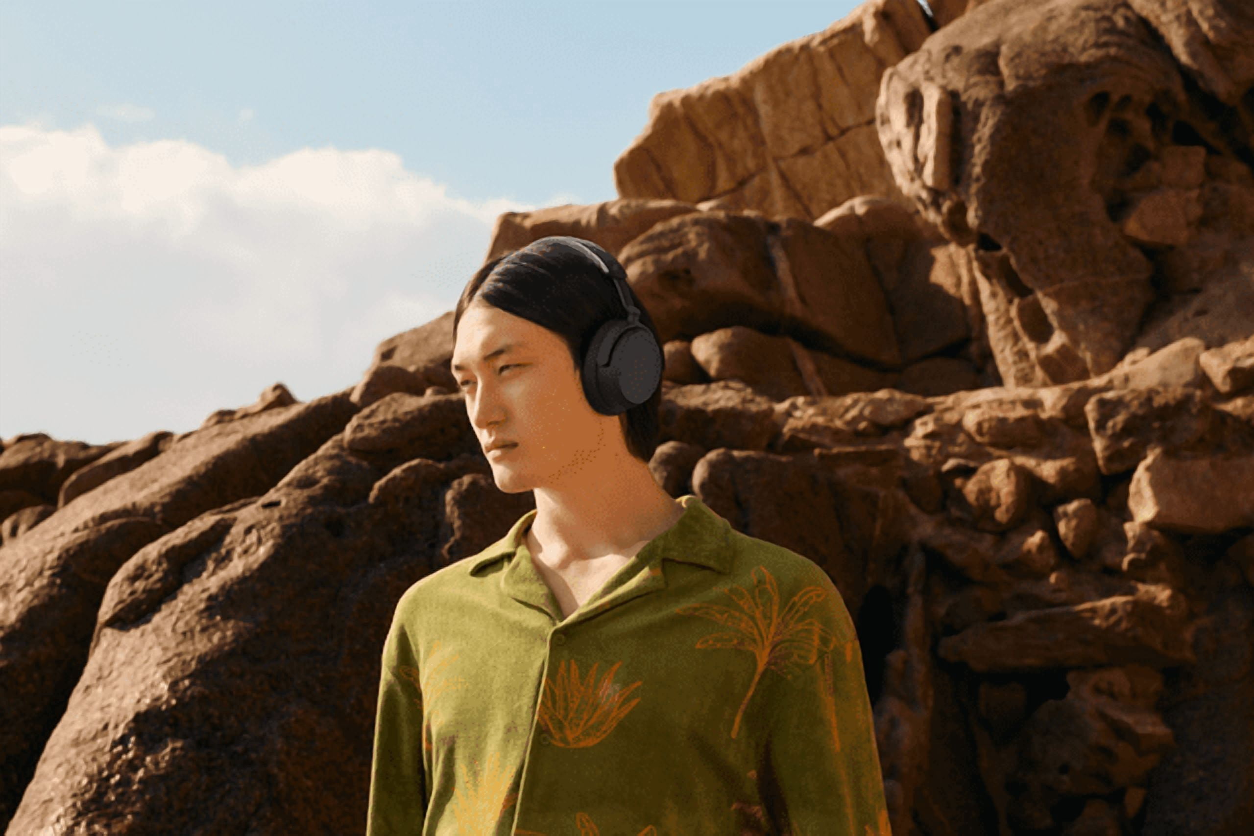 Sennheiser ACCENTUM Wireless Bluetooth Headphones - 50-Hour Battery Life, High Quality Audio, Hybrid Noise Cancelling (ANC), All-Day Comfort and Clear Voice Pick-up for Calls