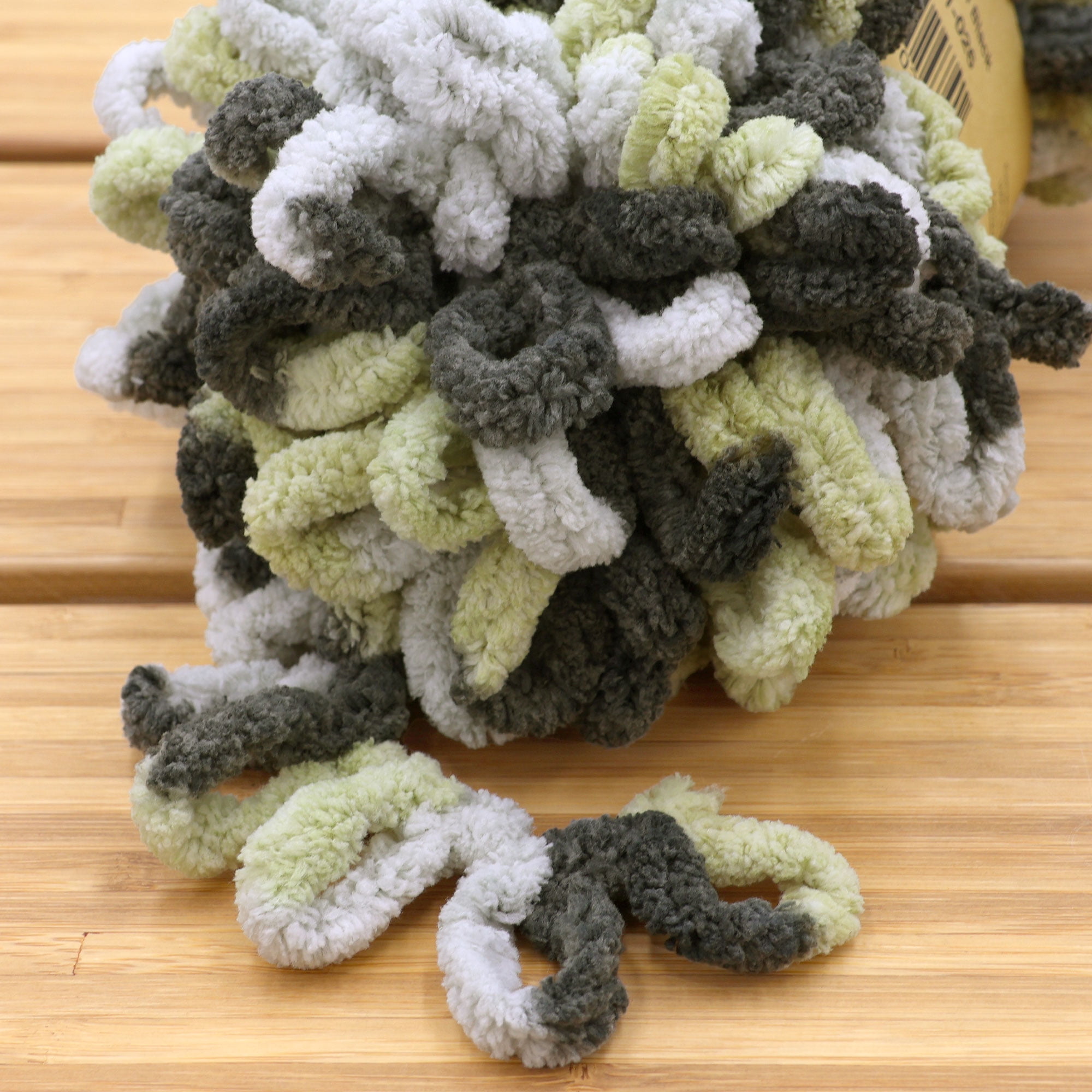 JubileeYarn Fun Finger Loops Yarn - Jumbo Polyester - Team Spirit Colors - 100g/Skein - Silver Tan Black - 3 Skeins