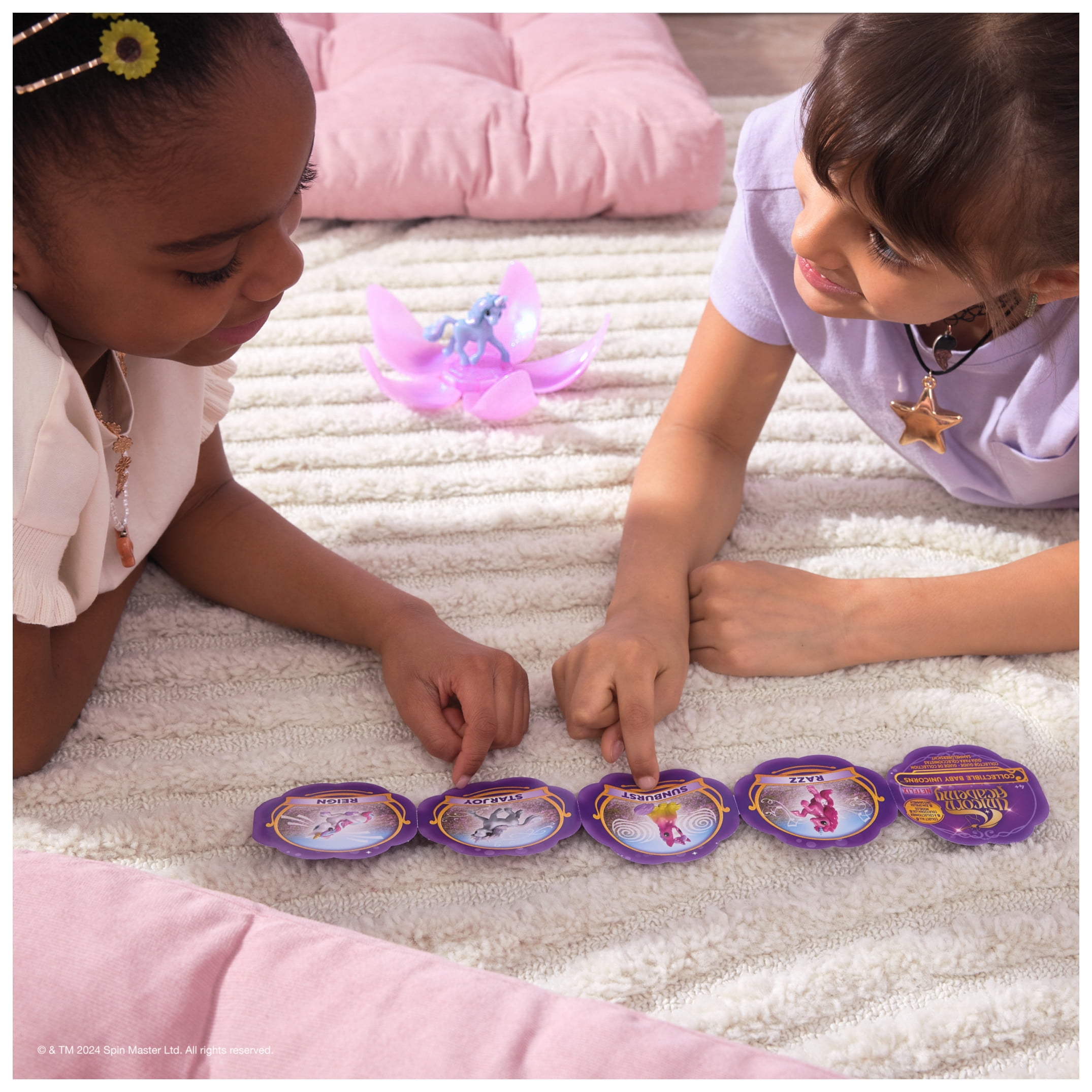 Unicorn Academy, Collectible Blind Baby Unicorn (Styles Vary), Toys for Girls Ages 4+