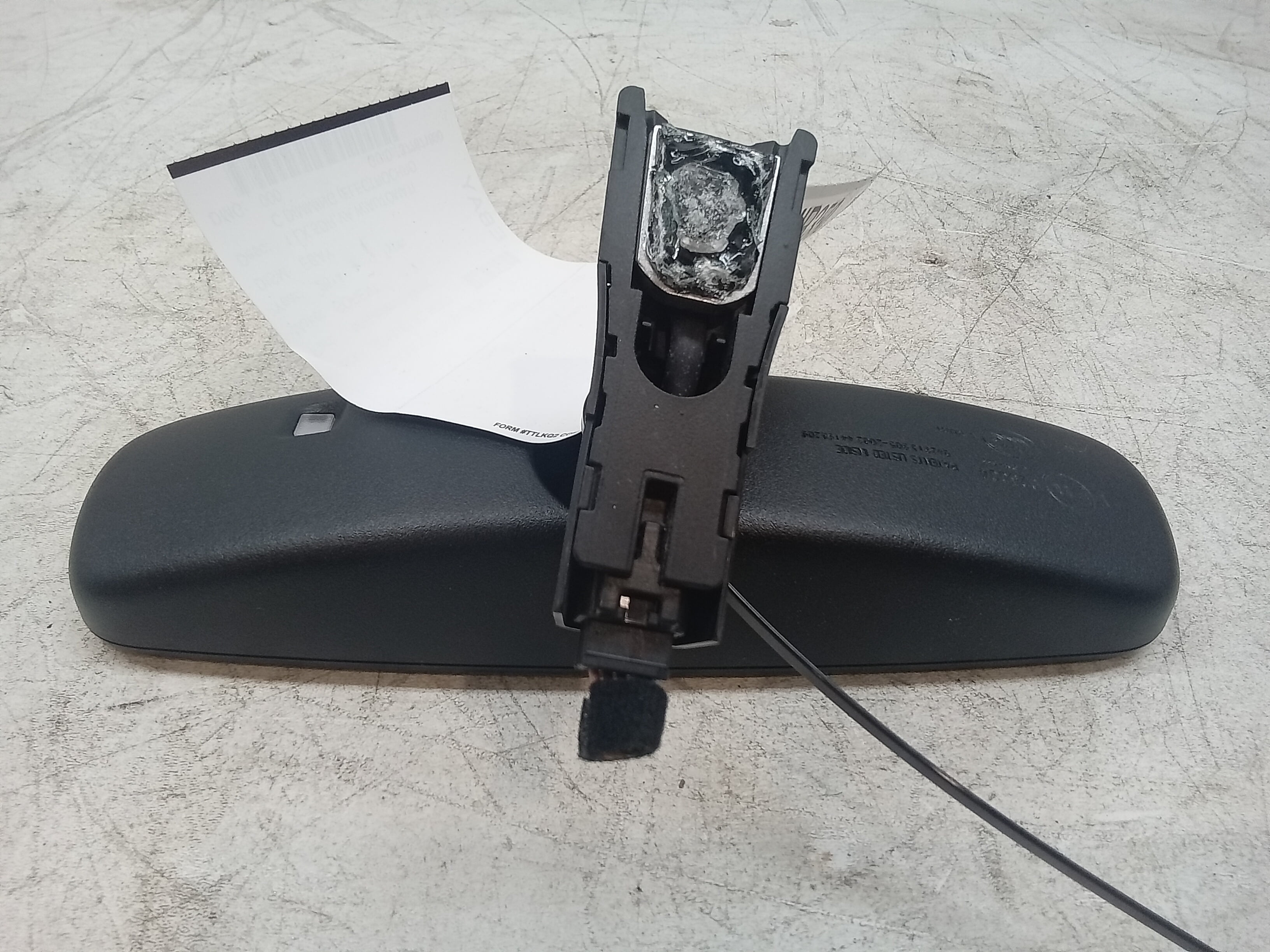 Pre-Owned 14 Kia Sorento Interior Rear View Mirror W/ Automatic Dimming OEM - Verify Specific Vehicle Fitment In Description - (Good)