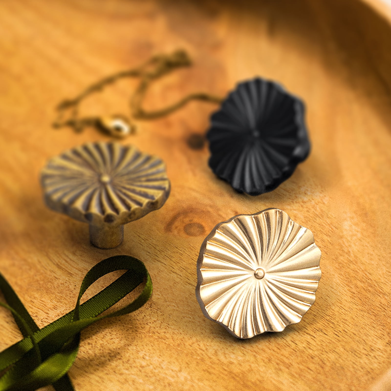 Goo-Ki 6 Pack Champagne Bronze Cabinet Drawer Knobs, Zinc Alloy Cabinet Handles with Flower Design for Bar Cupboard Closet Wardrobe