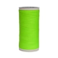 thumbnail image 1 of Caja 12 Pzas Hilo Verde Fosforecente Coats Poliéster Liso 3 Cabos Fibra Corta Coats T6980-8043, 1 of 2