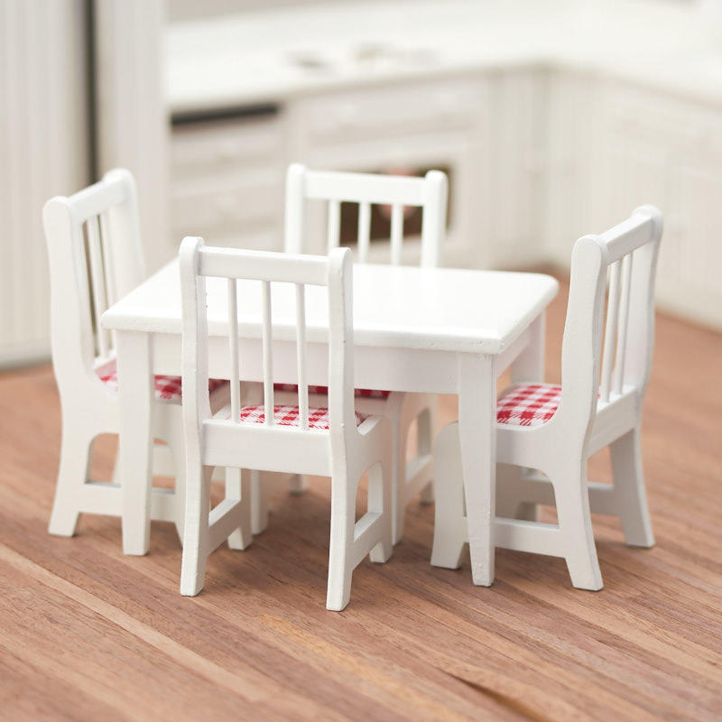 dollhouse table and chairs