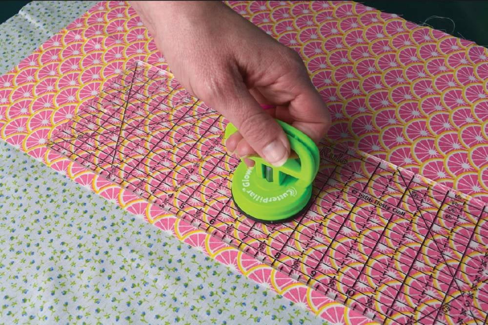 CutterPillar Quilting Clamp for Holding and Moving Quilting Rulers