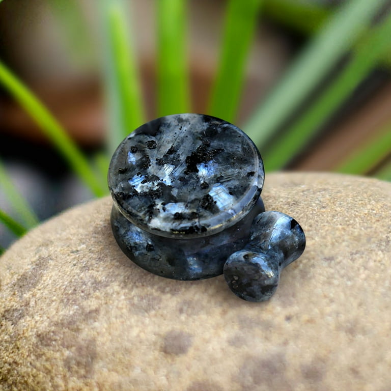 Black labradorite crystal deals