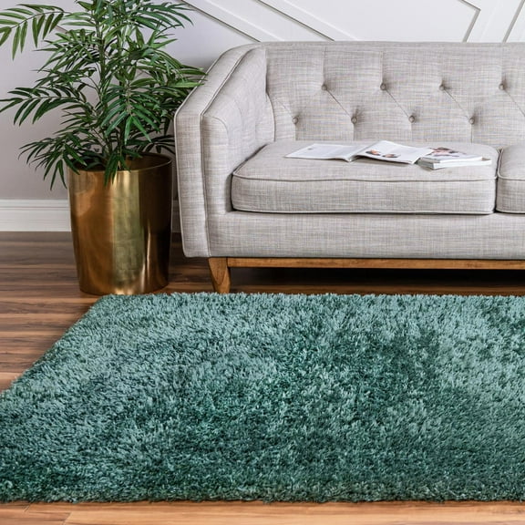 Infinity Collection Solid Shag Area Rug by Rugs.com ‚Äì Green 4' x 6' High-Pile Plush Shag Rug Perfect for Entryways, Bedrooms, Living Rooms and More