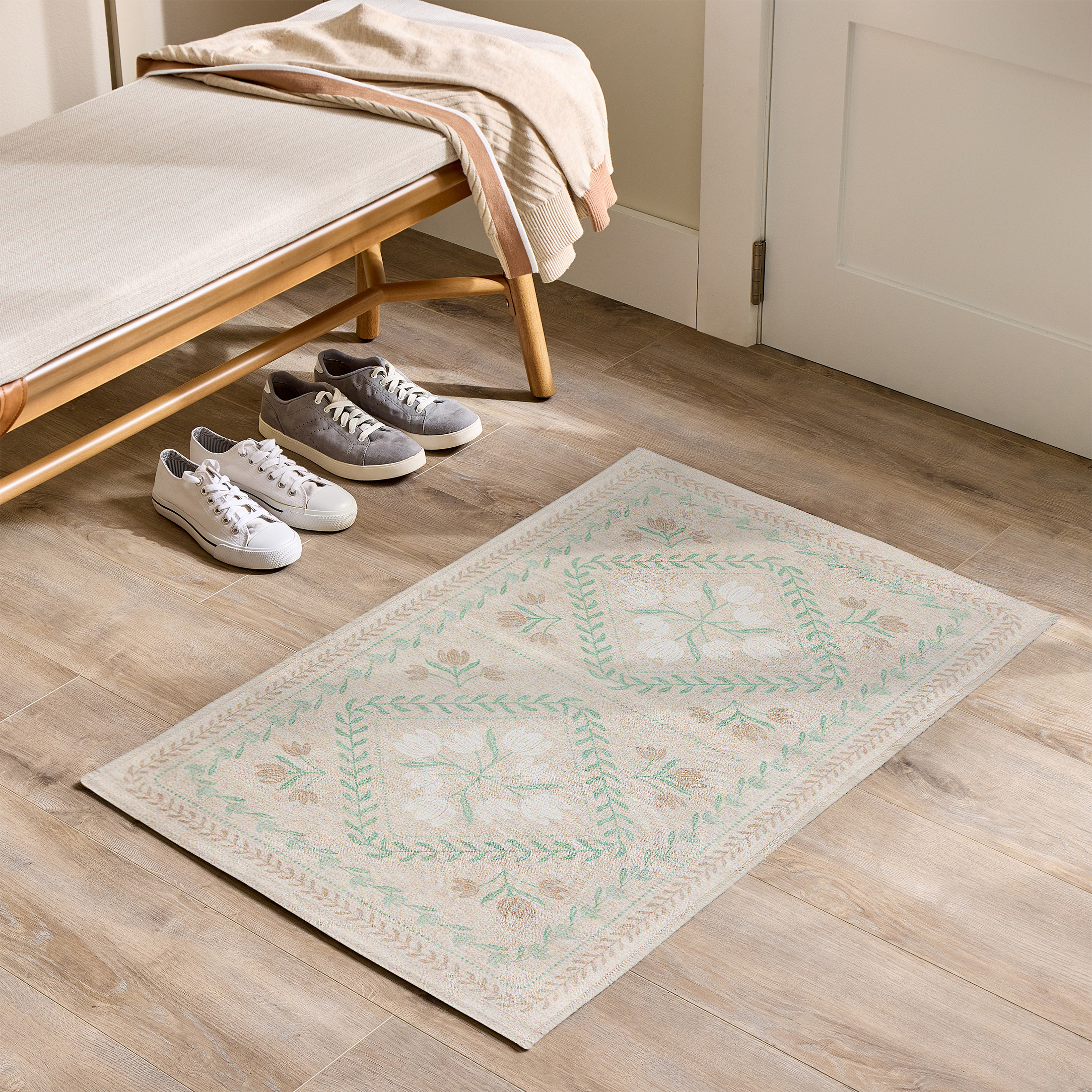 Better Homes & Gardens Soliel Floral Neutral 24 in x 36 in Accent Rug