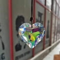 thumbnail image 4 of Prismas de corazón de cristal de 3 piezas para candelabro, ventana, jardín, boda, decoración de fiesta, 4 of 5