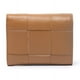 thumbnail image 2 of Cartera pequeña de piel de oveja Cartera corta para mujer Monedero plegable de cuero tejido a mano con clip para billetes, 2 of 6
