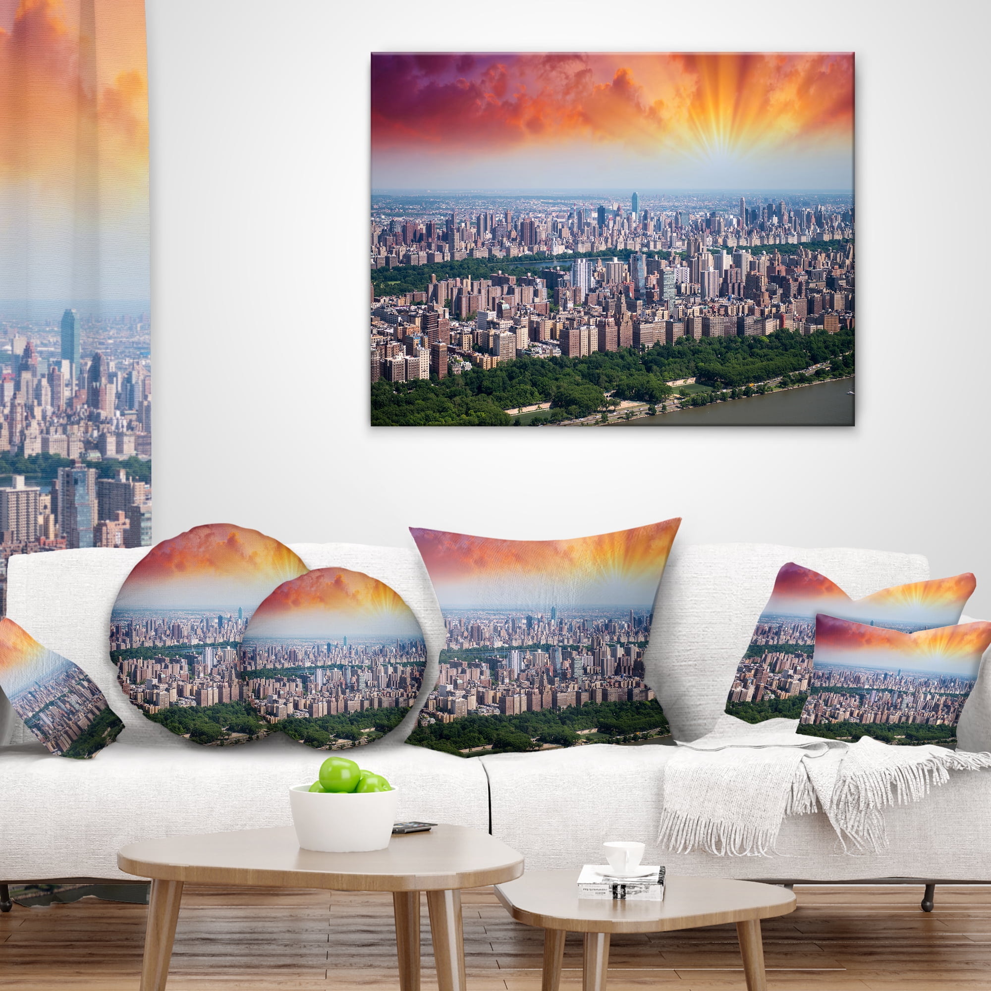 Designart New York Beautiful Manhattan Skyline - Cityscape Throw Pillow - 18x18