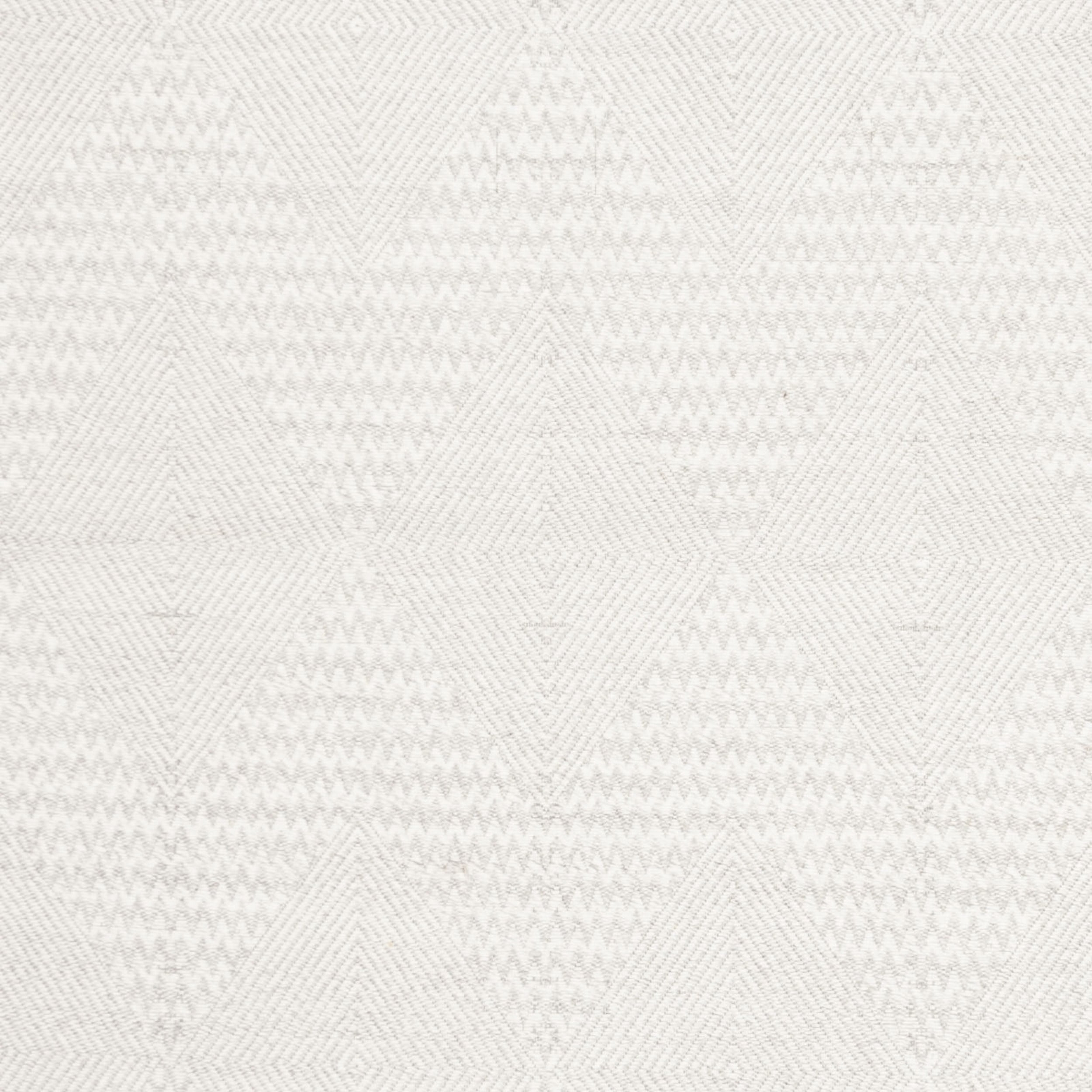 SAFAVIEH Marbella Aylen Geometric Area Rug, Silver/Ivory, 6' x 6' Square