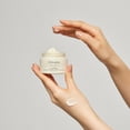 thumbnail image 2 of Layered Natural Cream Oclearien, Crema Antiedad, 2 of 3
