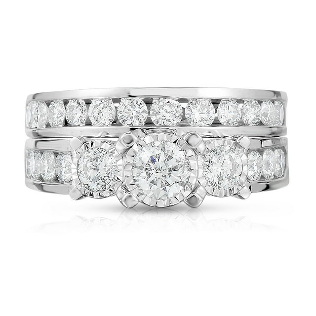 1.95 CT. T.W. 3 Stone Diamond Ring in 14K Gold