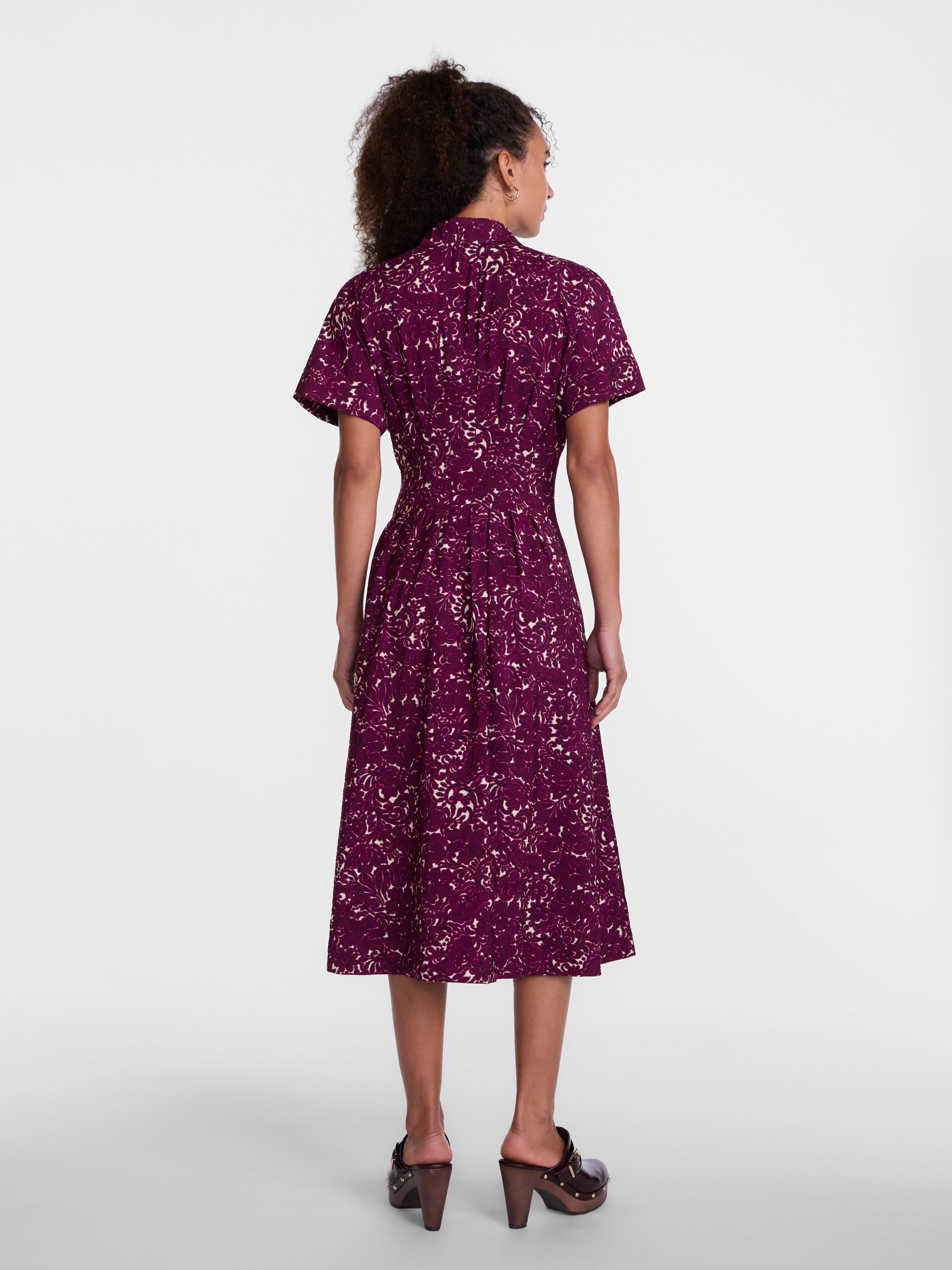 Scenario Women's and Women's Plus Pleated Waist Midi Shirtdress with Short Sleeves, Sizes XS-4X