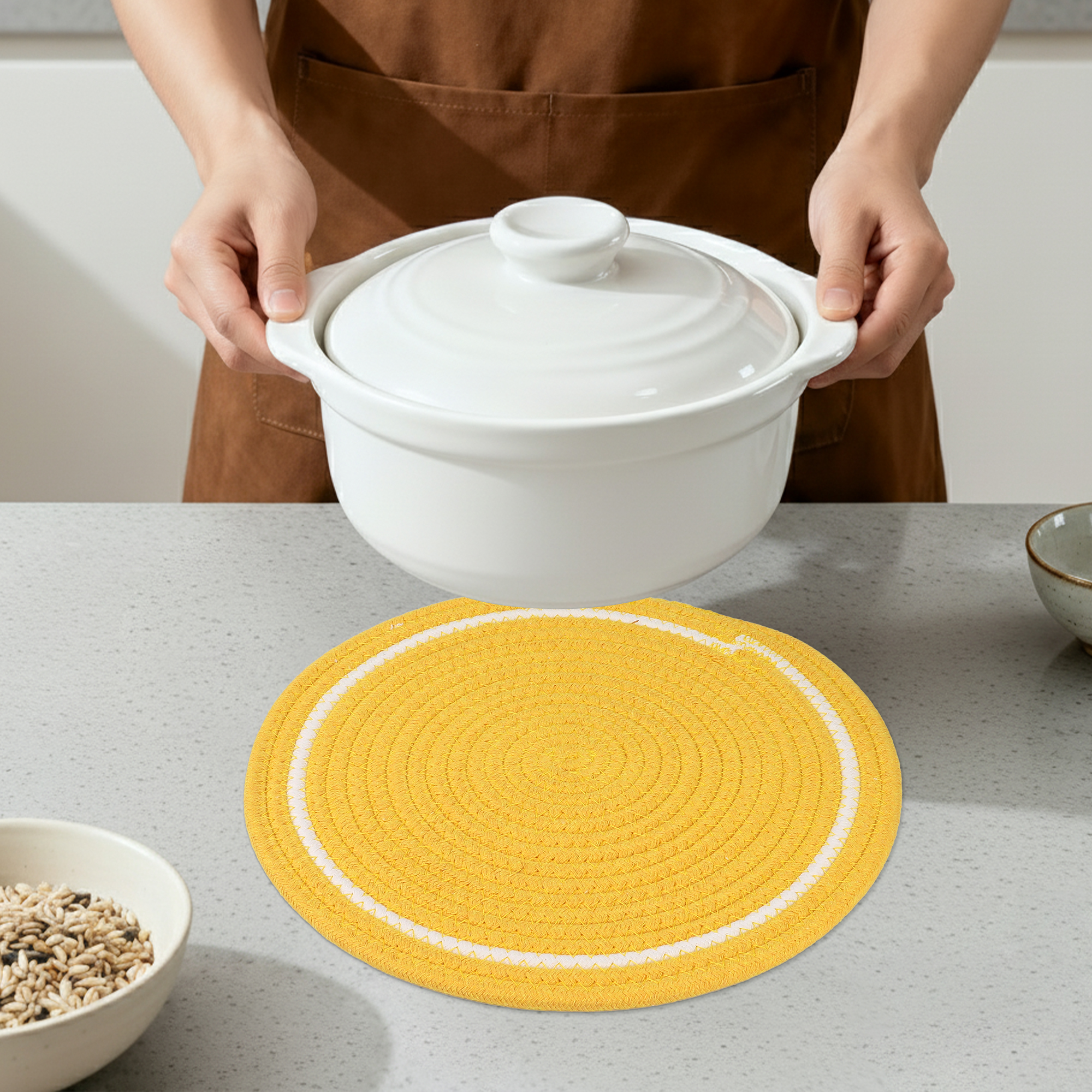 Unique Bargains Set of 6 Farmhouse Round Woven Placemats for Dining Table Decor Yellow