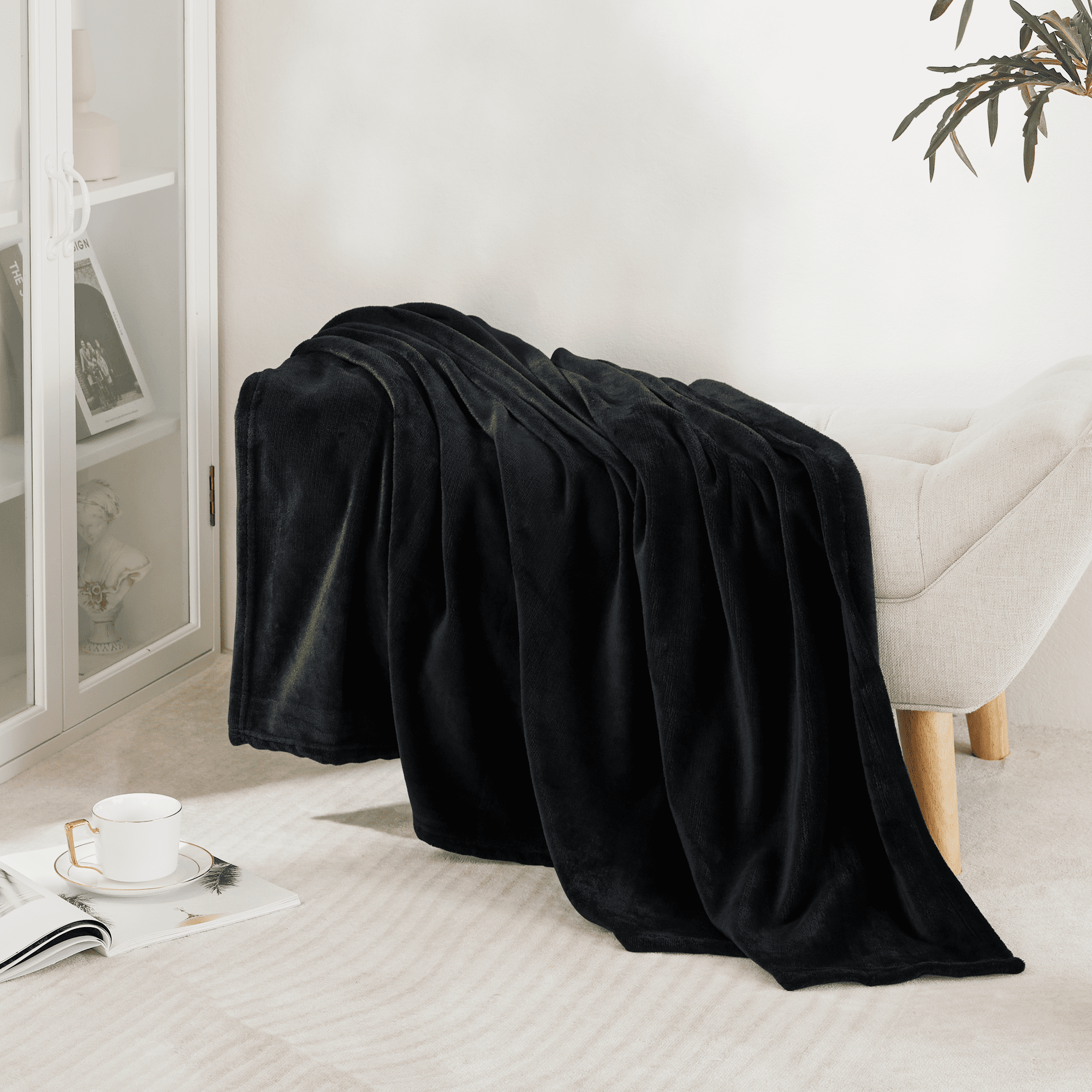 NICETOWN Black Fleece Blanket Full Blanket Soft Lightweight Plush Cozy Full Blankets for Bed/Sofa/Couch/Travel/Camping, Black, 55"x78"