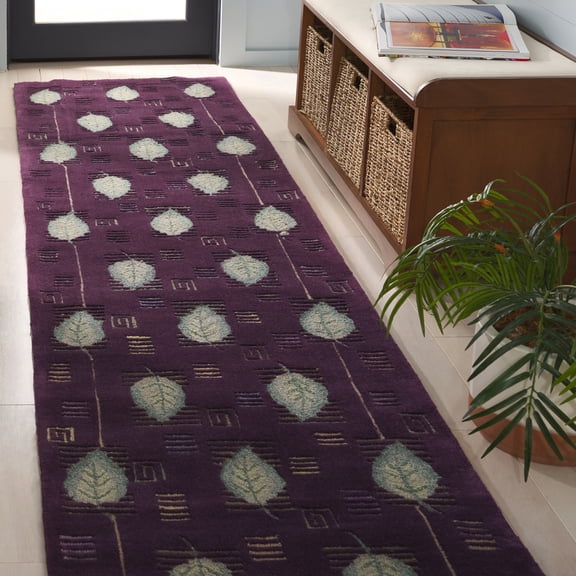 Safavieh Berkley Beulah Floral Wool Runner Rug, Purple, 2'6" x 8'