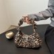 thumbnail image 3 of Bolso Mano Axila Media Mujer Cuero PU Plisado Hobo, 3 of 9