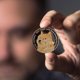 thumbnail image 4 of Moneda Conmemorativa Dogecoin De Oro, Moneda Doge Chapada En Oro De 1Oz, Moneda Coleccionable 2021 Noticed PT002278-01, 4 of 5