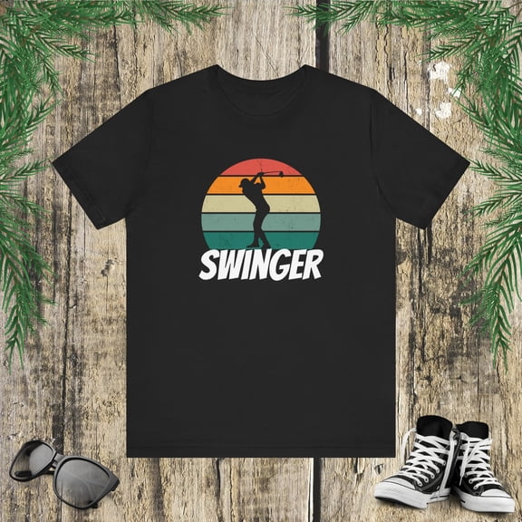 Funny swinger Golfer humor Golf lover golfing retro sunset Unisex T-shirt