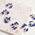 thumbnail image 4 of Nvzi Horquillas para el pelo de boda con flores para novias, peinetas con perlas de cristal, pinzas para el pelo, accesorios para el pelo de boda dorados, joyas, color azul, 4 of 5